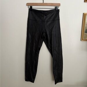 Lululemon Athletica Black Shine Wunder Under Crop Leggings Women’s size 8 NWOT